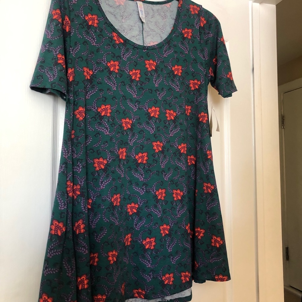 LuLaRoe Perfect Tee